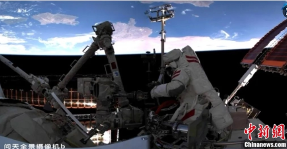 神舟二十号航天员乘组圆满完成第二次出舱活动