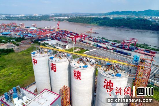 泸州:优势叠加推动建设四川航运物流中心 泸州:优势叠加推动建设四川航运物流中心